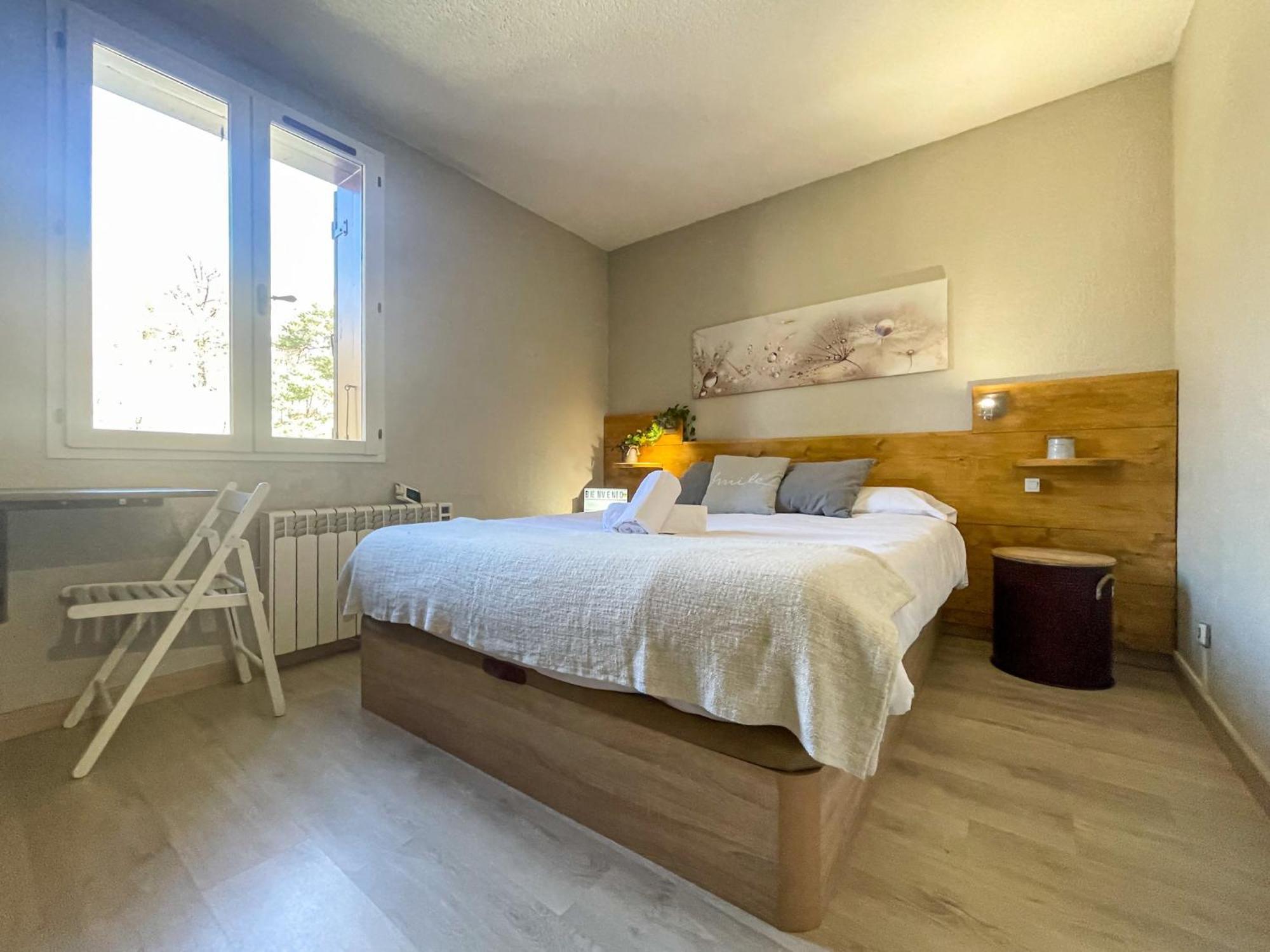 Apartamento Ideal Para Parejas En Enveitg Exterior photo