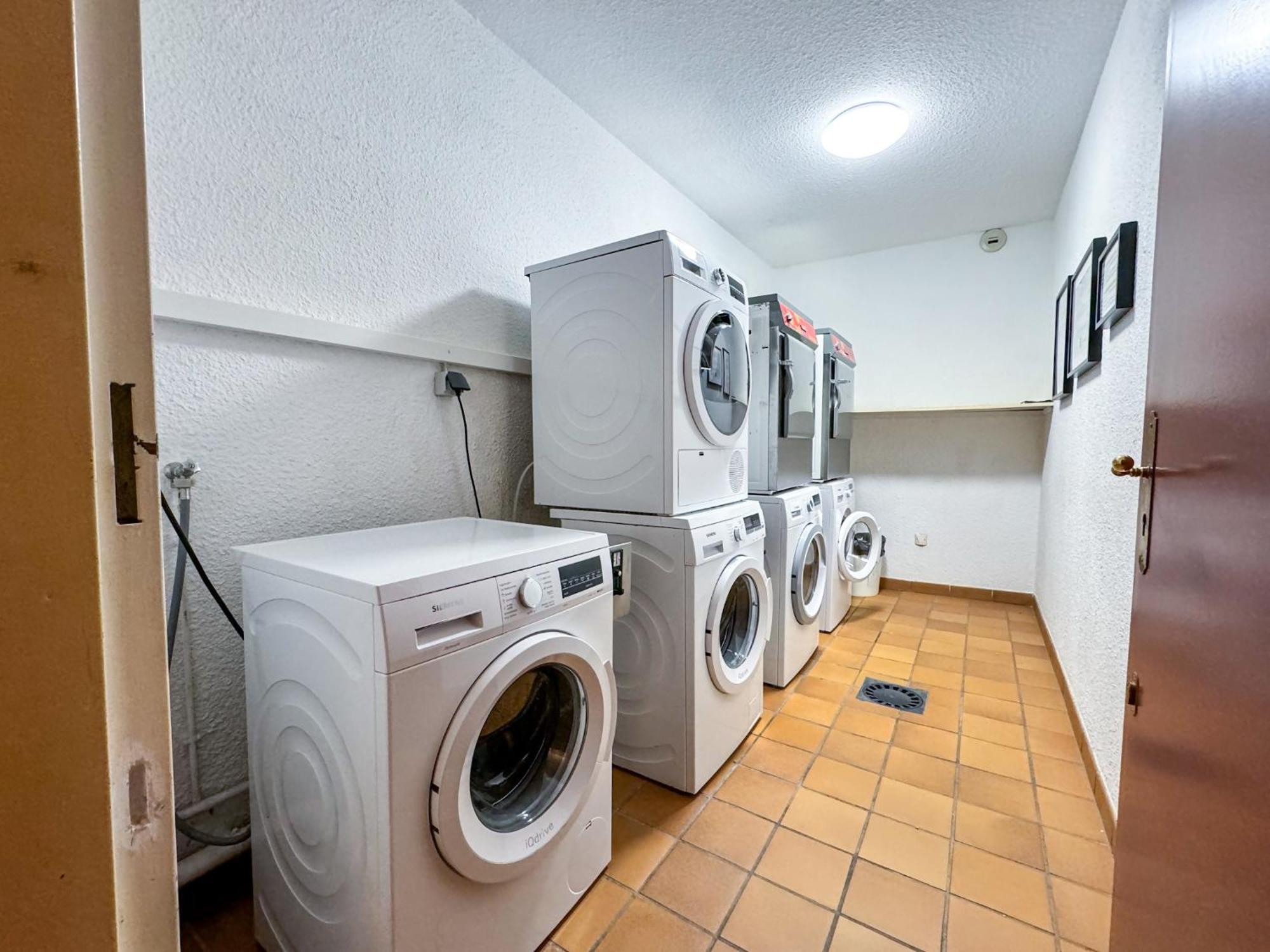Apartamento Ideal Para Parejas En Enveitg Exterior photo